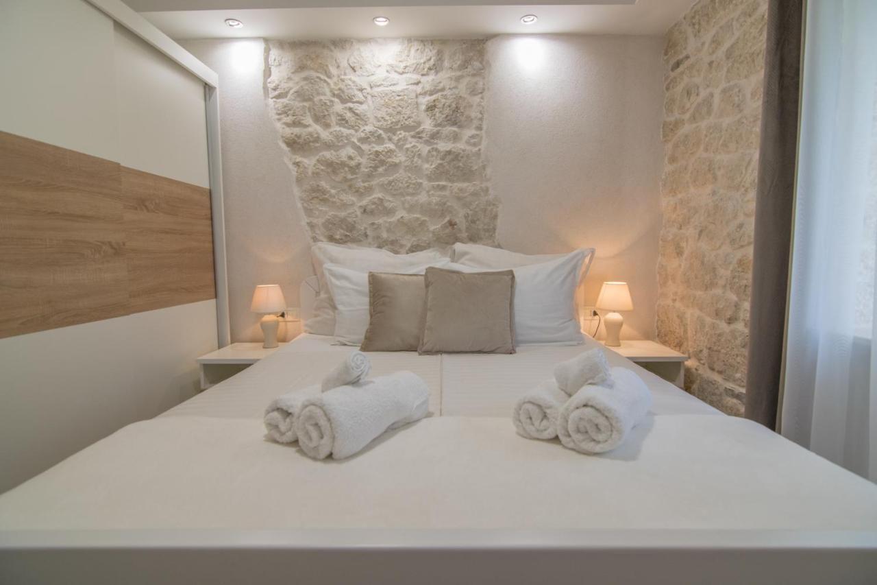 Villa Milena With Heated Pool And Jacuzzi Kostanje Exterior foto